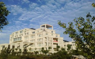 大二学生鉴定表自我总结8篇