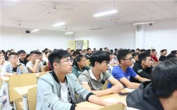 大学4年自我鉴定800字5篇