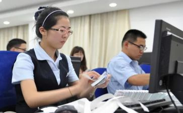 低柜柜员工作总结7篇