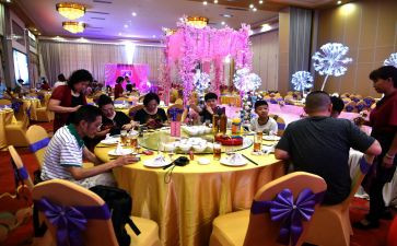 婚宴来宾代表讲话稿6篇