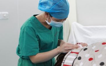 150护士自我鉴定6篇