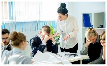 企业财务经理述职报告8篇