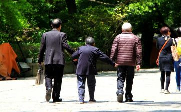 关爱老人社会实践心得8篇