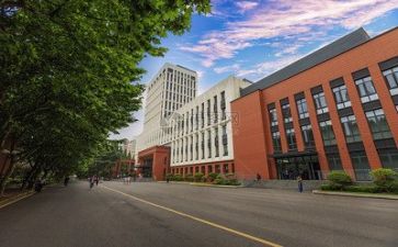 在学校的体会心得体会模板8篇